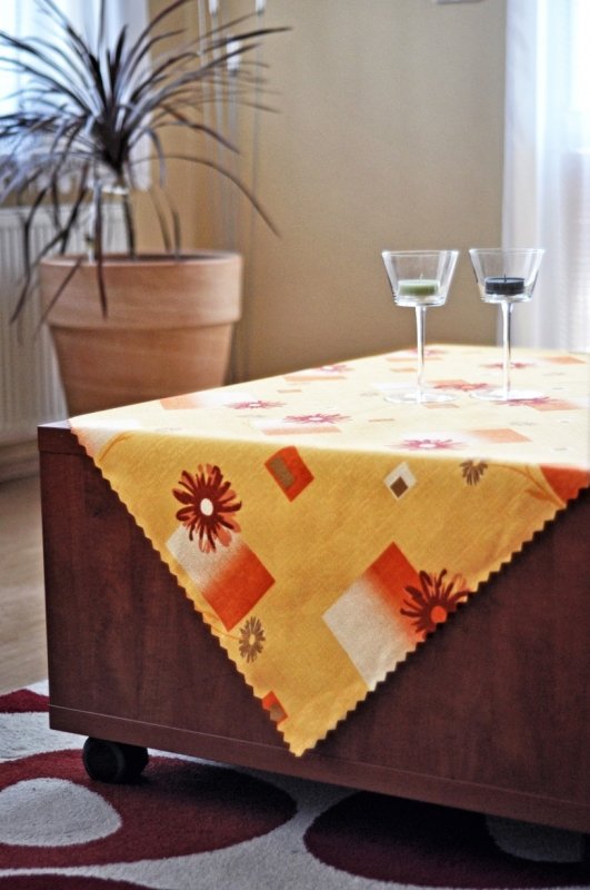 Irisette Ubrus teflon tisk 5634-1 40x40 Červená 100% polyester Žlutá květiny